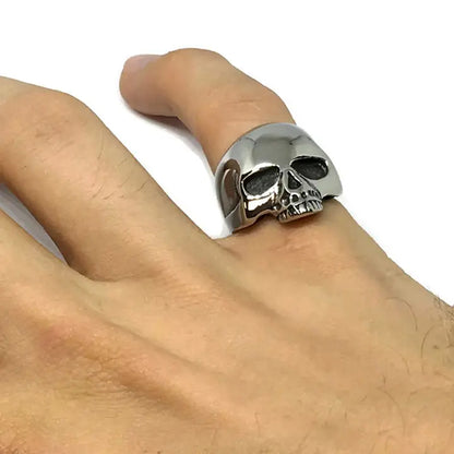 Gifts From The Crypt Skull ring